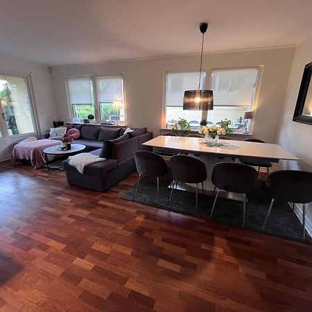 Havsnaera Nyrenoverat Centralt I Båstad Exteriör bild